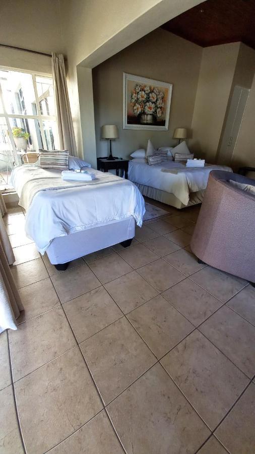 Harmony Guesthouse Mbombela Buitenkant foto
