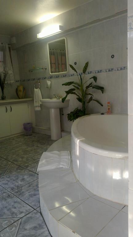 Harmony Guesthouse Mbombela Kamer foto