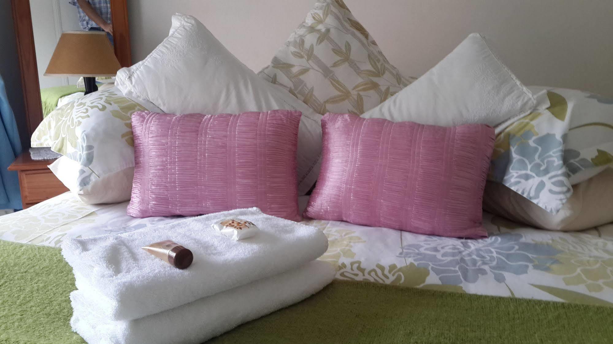 Harmony Guesthouse Mbombela Buitenkant foto